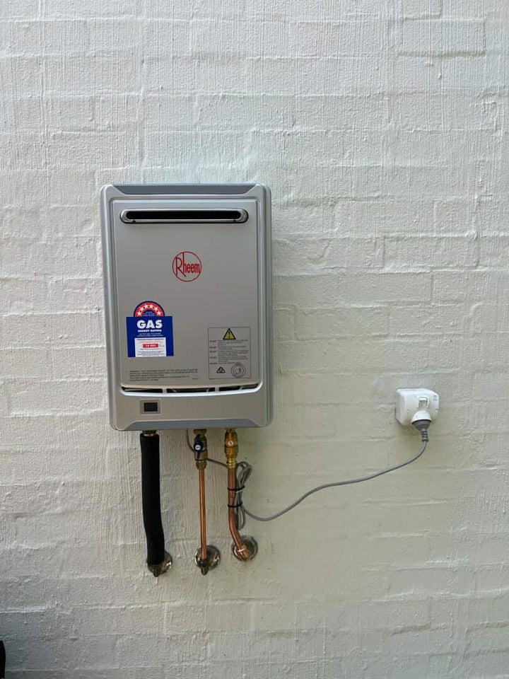 Rheem 20 LPG Gas Hot Water System - Installed Today