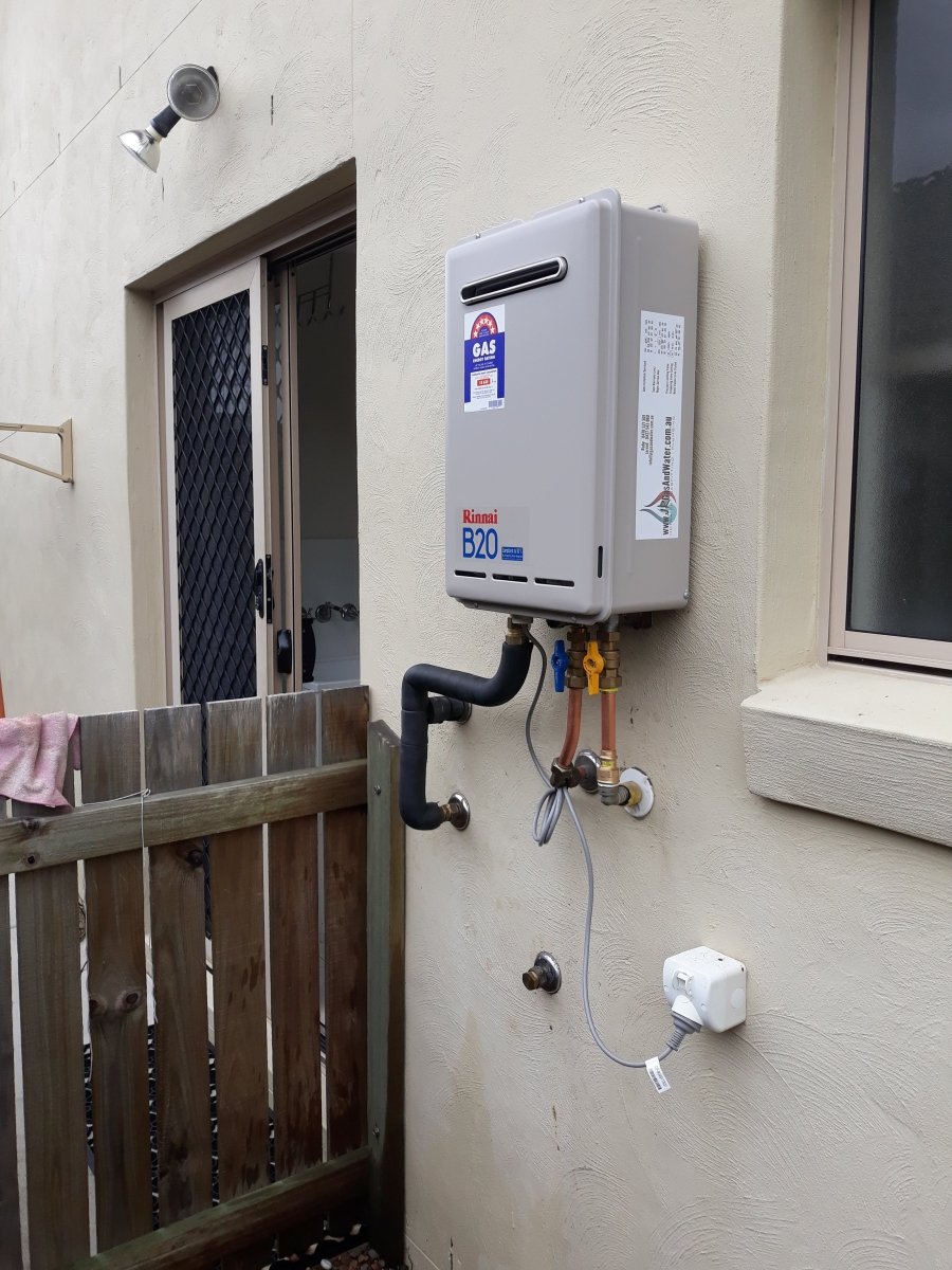 Rinnai B26 LPG Gas Hot Water System - Installed Today